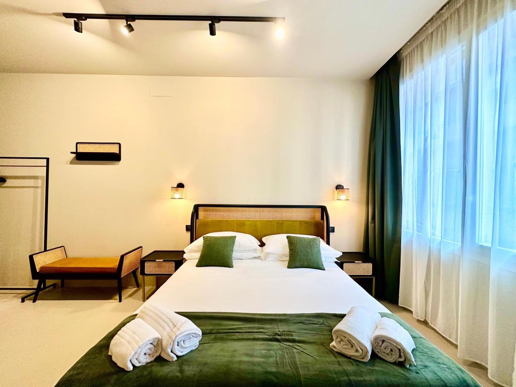 Bed and Breakfast Carbone XXI Катанія Екстер'єр фото